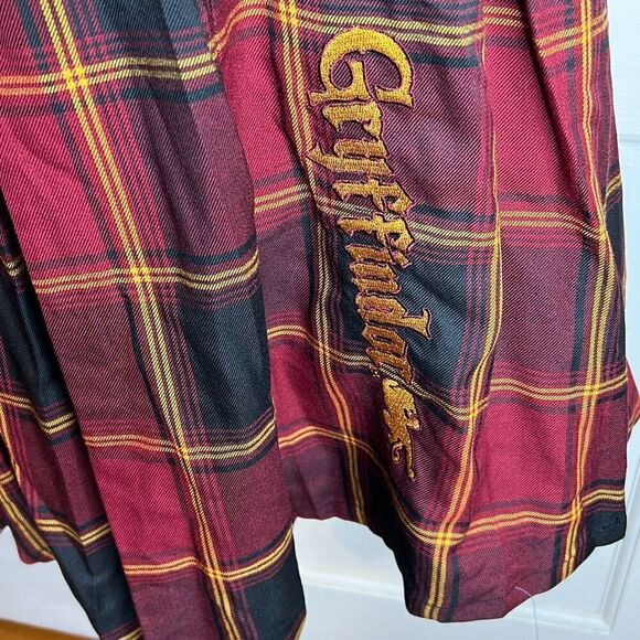 Harry Potter Gryffindor Pleated Suspender Skirt Plus Size Medium NWT - Picture 5 of 9